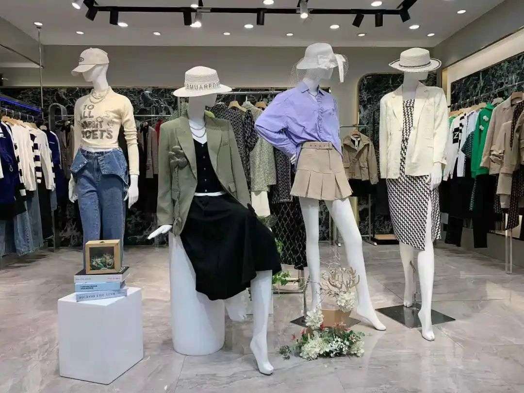 杭州某服饰公司,发货美国3天卖了500件